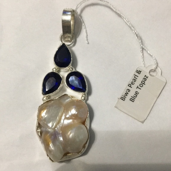 BIWA Pearl & Blue Topaz Pendant - Picture 1 of 4